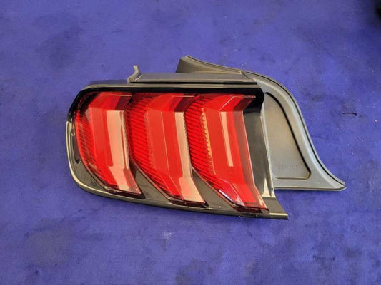 2018-2023 Ford Mustang GT S550 Driver Left Rear Tail Light Lamp Brake Lens 2391