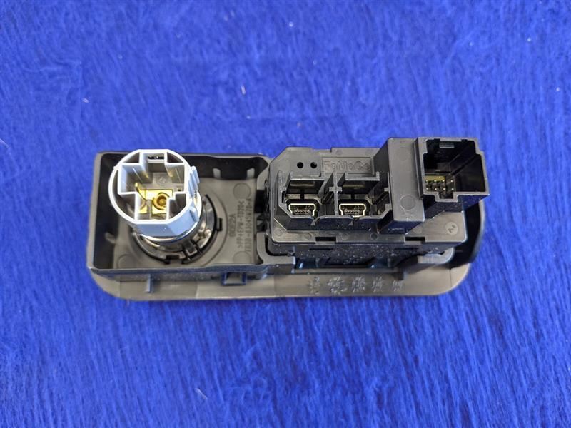 2015-2017 Ford Mustang GT S550 Info-GPS-TV Screen Front Display Center Dash - The Parts Farm