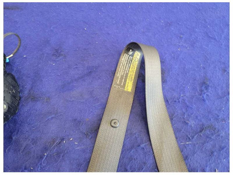 2003-2006 Chevrolet SSR Pickup Truck Passenger Front Seat Belt Retractor 2426 - The Parts Farm