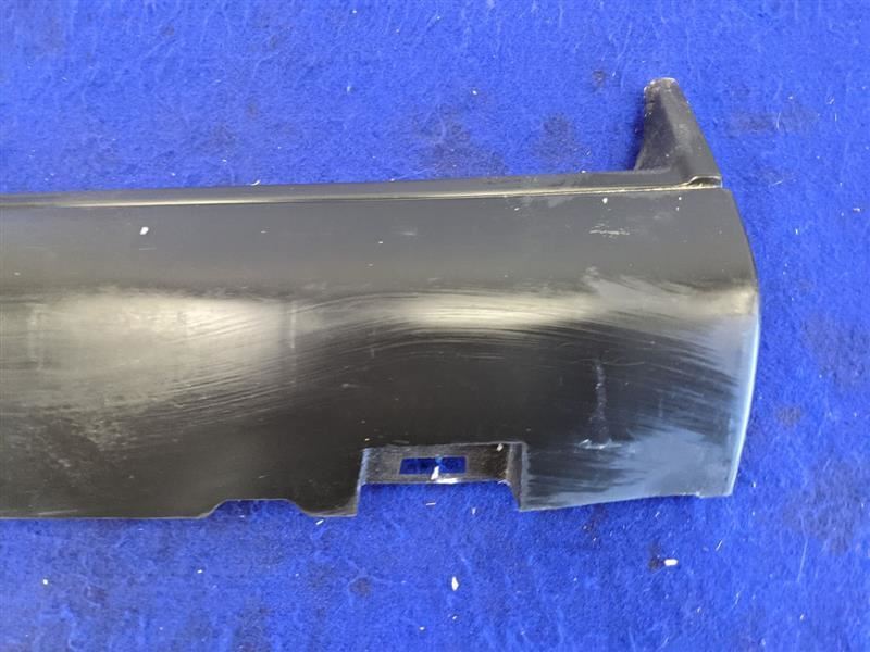 2005-2009 Ford Mustang GT Passenger Right RH Rocker Panel Moulding NEW TAKE OFF - The Parts Farm