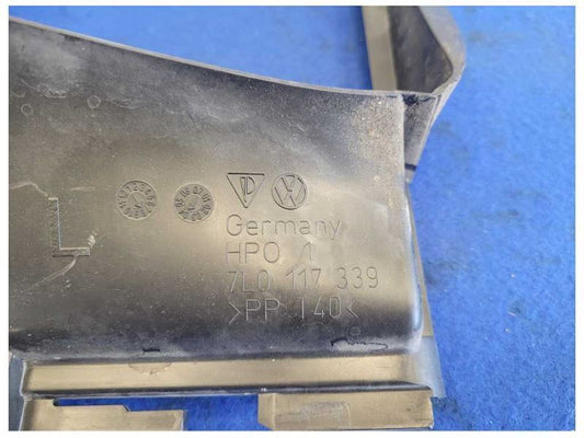 2004-2006 Porsche Cayenne Turbo 4.5L Driver Front Air Intake Duct 2137