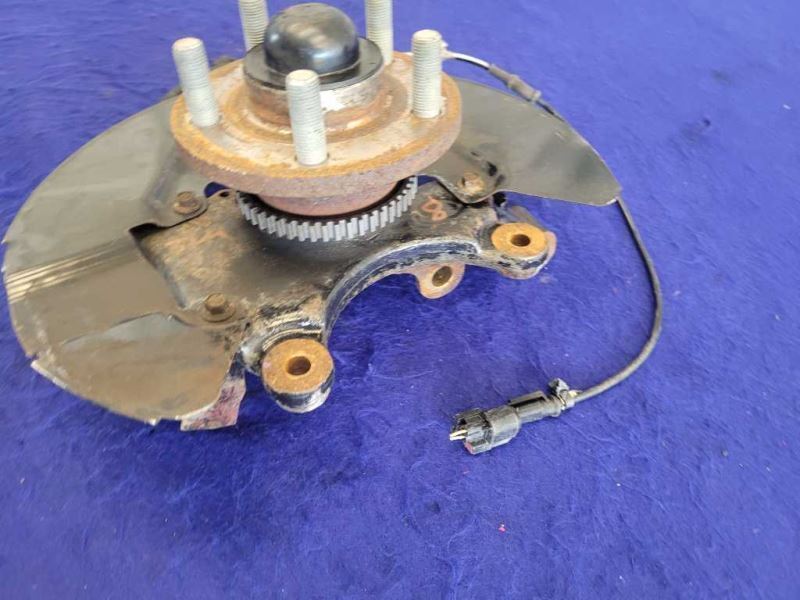 2015-2017 Ford Mustang GT S550 Driver Front Spindle Knuckle 2390 - The Parts Farm