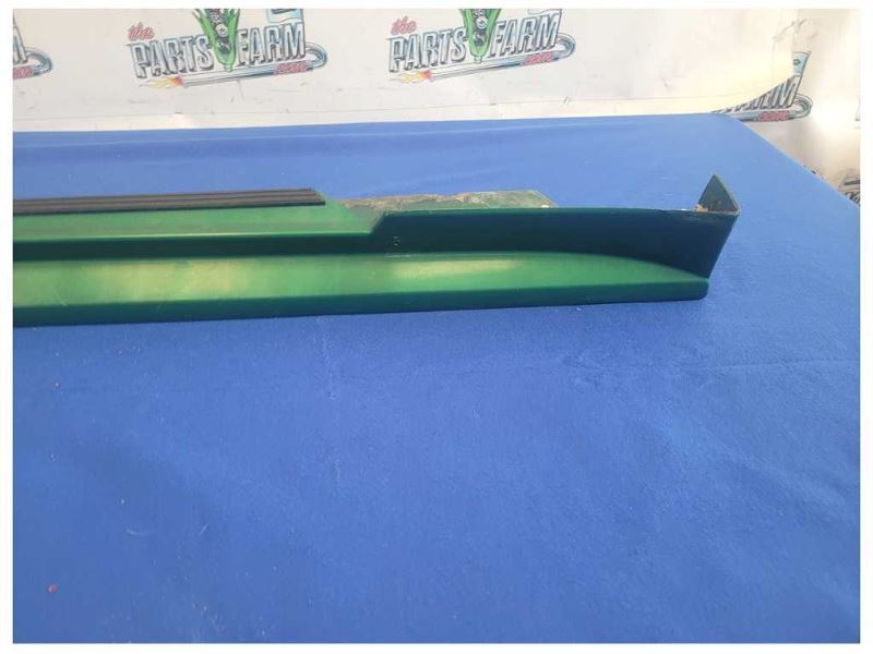 1999-2004 Ford Mustang Cobra SVT DOHC Driver Lower Rocker Molding Paint SW 2570 - The Parts Farm