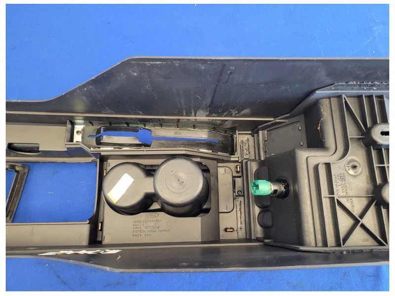 2005-2009 Ford Mustang GT 4.6L Coupe Center Console Auto A/T Transmission 2585 - The Parts Farm