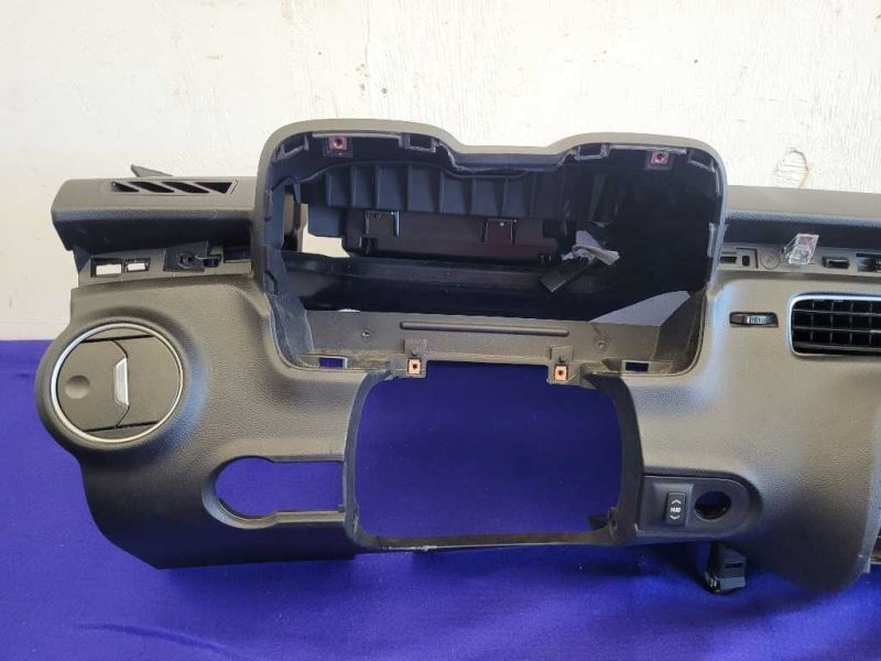 2010-2011 Chevrolet Camaro SS Dash Panel Bose Audio System Head-up Display - The Parts Farm