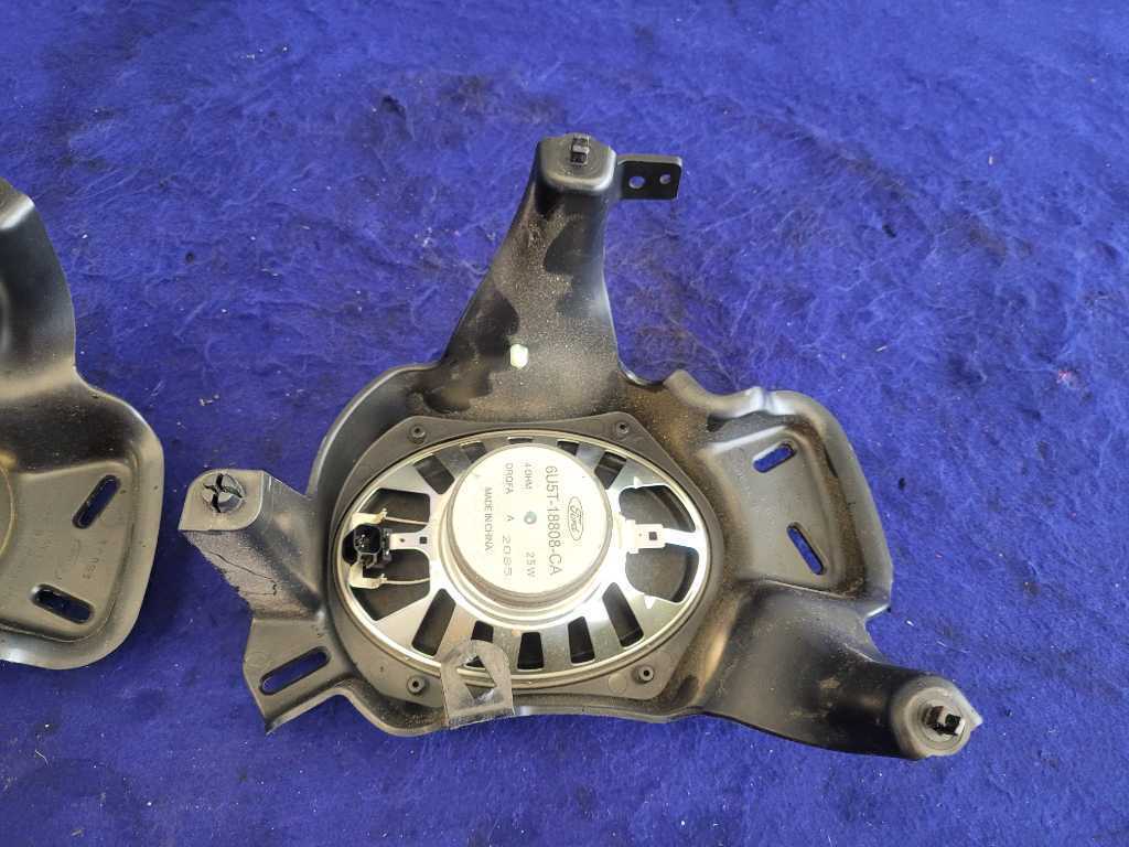 2005-2009 Ford Mustang GT 4.6L Convertible Rear Speakers Shaker Back 2422 - The Parts Farm