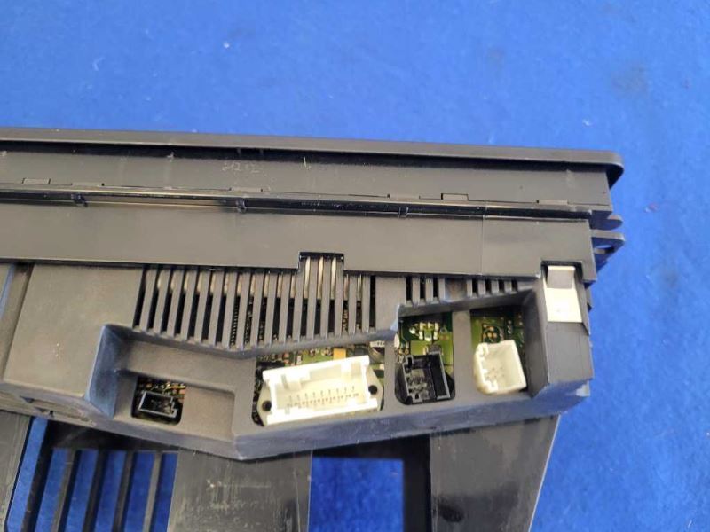 2001-2006 BMW M3 Convertible HVAC Controls AC Switch Front Dash 2448 - The Parts Farm