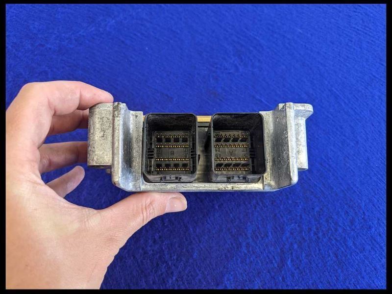 2003-2006 Dodge Viper SRT 8.3L Module Control 4865582AB OEM Factory - The Parts Farm