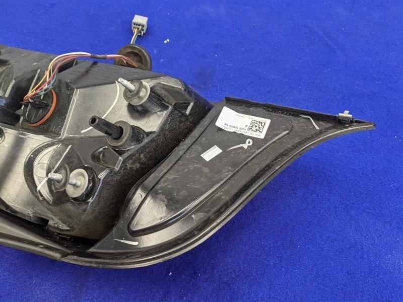 2015-2017 Ford Mustang GT S550 Driver Left LH Taillight Lamp Brake Lens OEM - The Parts Farm