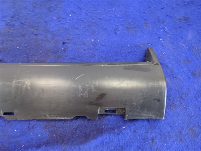 2005-2009 Ford Mustang GT Passenger Right RH Rocker Panel Moulding NEW TAKE OFF - The Parts Farm