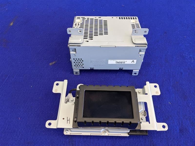 2018-2019 Ford Mustang GT S550 Audio Radio Screen Receiver AM FM Info Screen - The Parts Farm