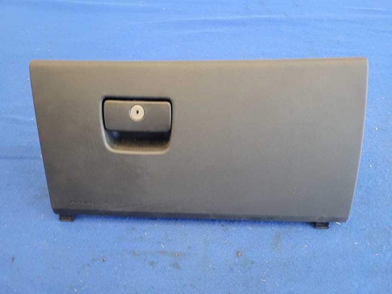 2016-2020 Chevrolet Camaro SS LT1 6.2L Glove Bax Passenger Front 2434 - The Parts Farm
