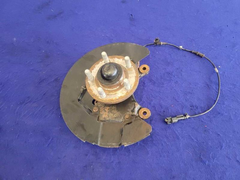 2015-2017 Ford Mustang GT S550 Driver Front Spindle Knuckle 2390 - The Parts Farm