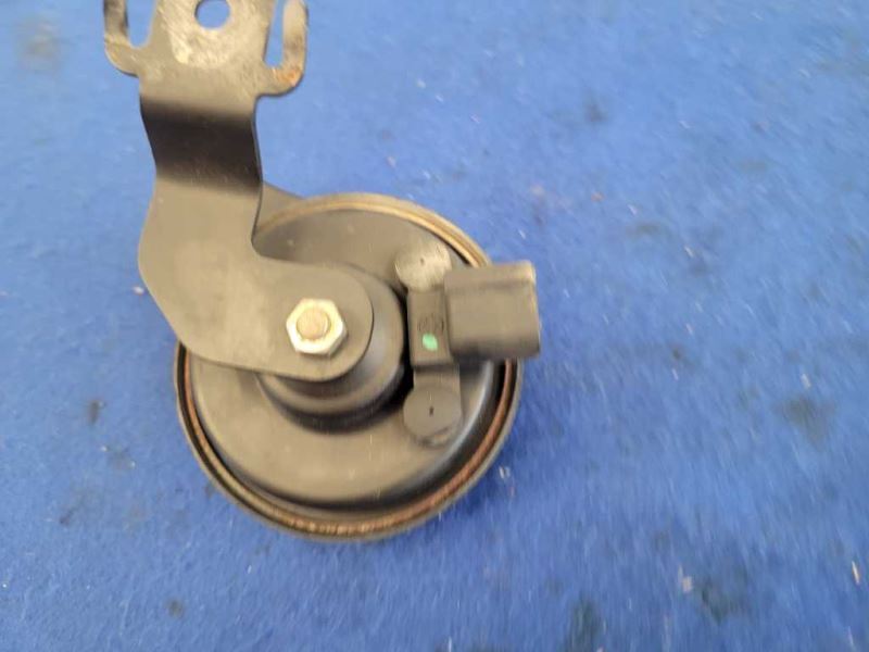 2010-2015 Chevrolet Camaro SS Horn Emergency Noise Single 2431 - The Parts Farm
