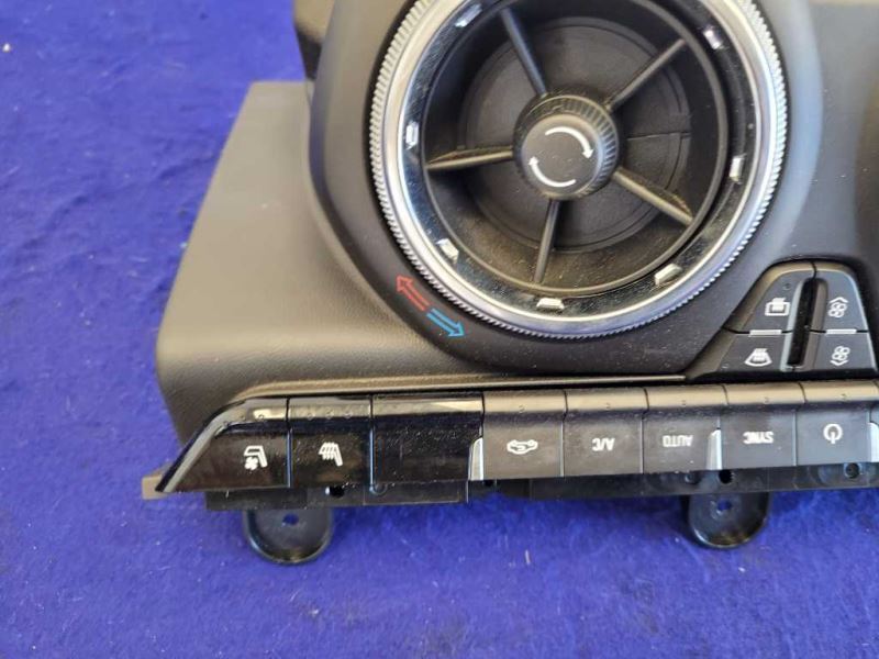 2016-2017 Chevrolet Camaro SS HVAC Temperature Control Dual Zone 2265 - The Parts Farm