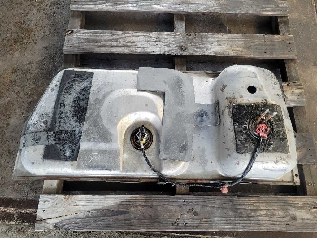 1987-1993 Ford Mustang GT LX 5.0L Fuel Tank Gas Bladder Pump 15.4 Gallons 2603 - The Parts Farm