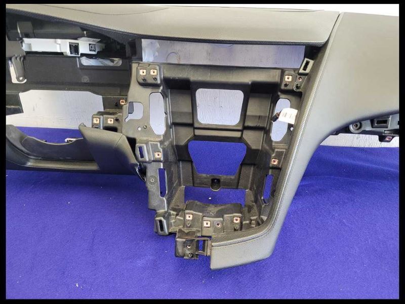 2016-2018 Cadillac CTS V 6.2 LT4 Sedan Dashboard Panel Vent Trim Front Molding - The Parts Farm