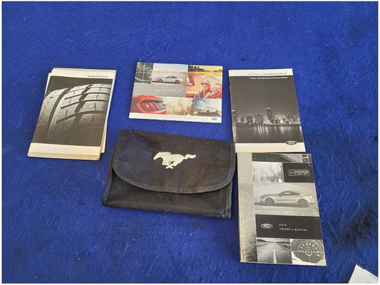 2015 Ford Mustang GT S550 Owner's Manual Booklet Pamphlet Cover 2801