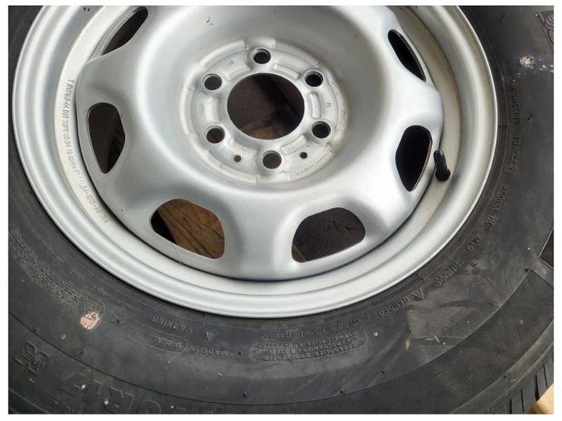 2015-2020 Ford F150 Pickup Truck Wheel 17x7.5 Steel 8 Holes Painted Spare 2358 - The Parts Farm