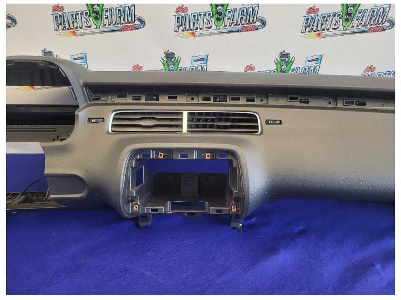 2010-2011 Chevrolet Camaro SS Dash Panel Premium Audio System UQ3 2332 - The Parts Farm