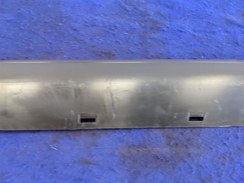 2005-2009 Ford Mustang GT Passenger Right RH Rocker Panel Moulding NEW TAKE OFF - The Parts Farm