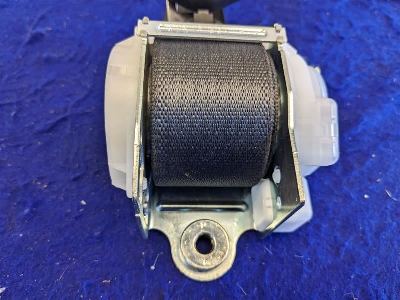 2011-2014 Ford Mustang GT Convertible Passenger Rear Seat Belt Retractor 2308 - The Parts Farm