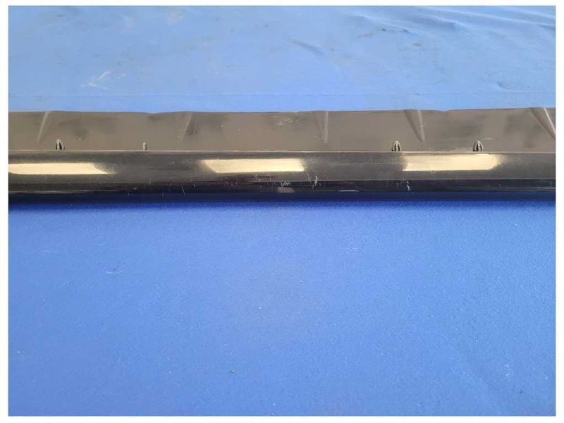 1995-1998 Ford Mustang GT Cobra Driver Lower Rocker Panel Molding Paint UA 2526 - The Parts Farm