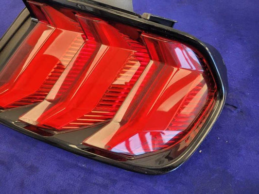2018-2023 Ford Mustang GT S550 Passenger Rear Tail Light Lamp Brake 2391