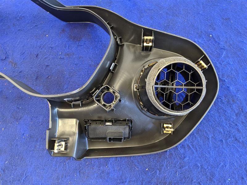 2016-2019 Chevrolet Camaro ZL1 SS Dash Panel Shell Head-up Display Opt UV6 - The Parts Farm