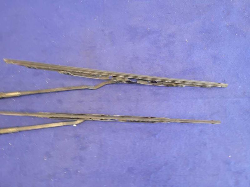 1999-2004 Ford Mustang Cobra SVT DOHC 4.6L Windshield Wiper Arm Blade Wipe 2276 - The Parts Farm