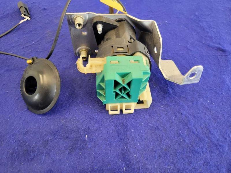 1999-2004 Chevrolet Corvette Z06 FRC C5 Ignition Switch Matching Key 2082 - The Parts Farm