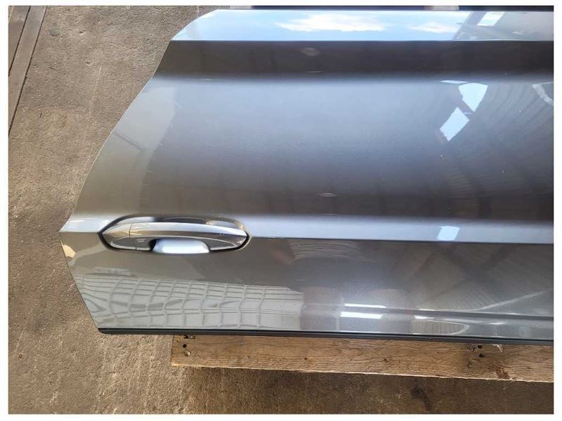 2015-2023 Ford Mustang GT S550 Driver Left Front Door Coupe Shell Paint M7 2391 - The Parts Farm