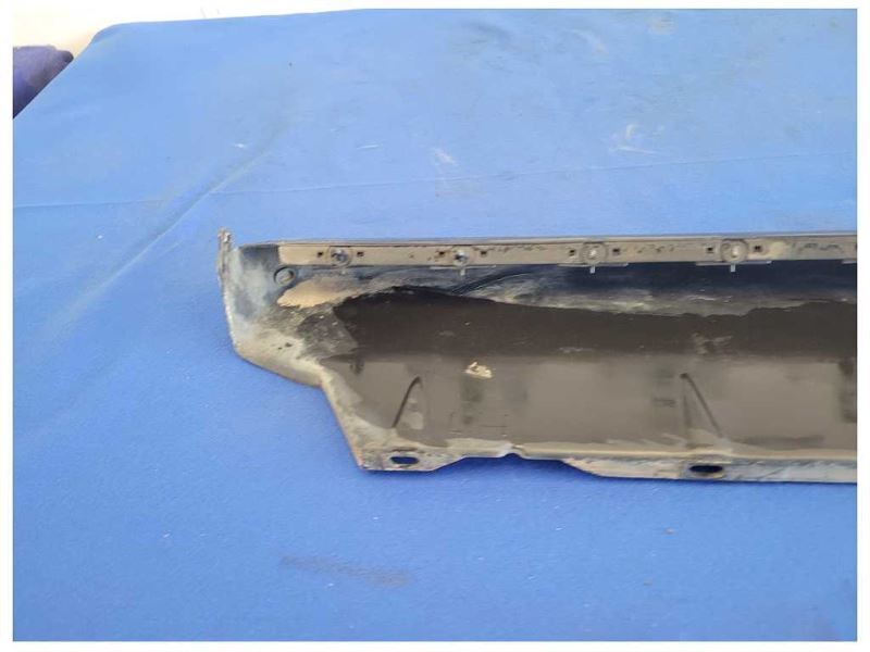 1995-1998 Ford Mustang GT Cobra Driver Lower Rocker Panel Molding Paint UA 2526 - The Parts Farm