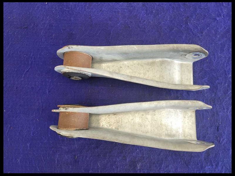1994-1998 Ford Mustang GT Cobra Lower Control Arms Rear Back Axle Top Mount - The Parts Farm