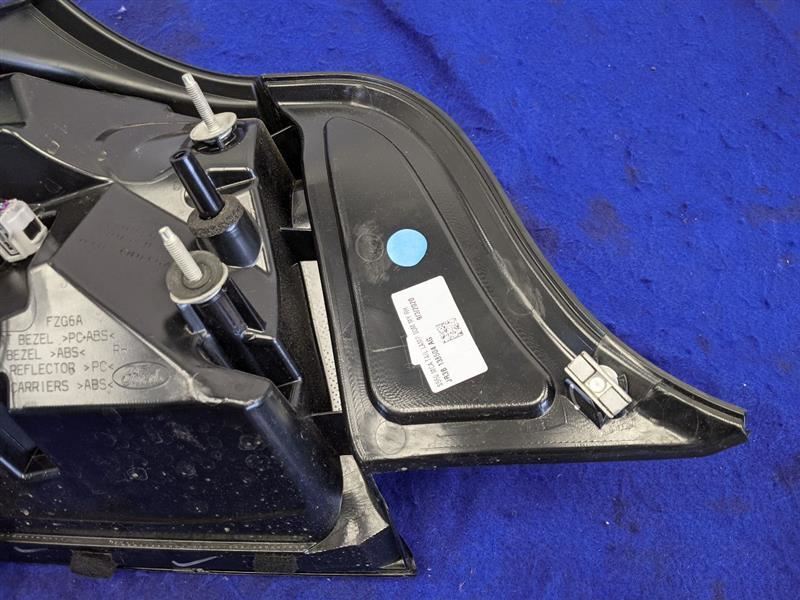 2018-2023 Ford Mustang GT S550 Passenger Right Tail Light Lamp Brake Lens OEM - The Parts Farm