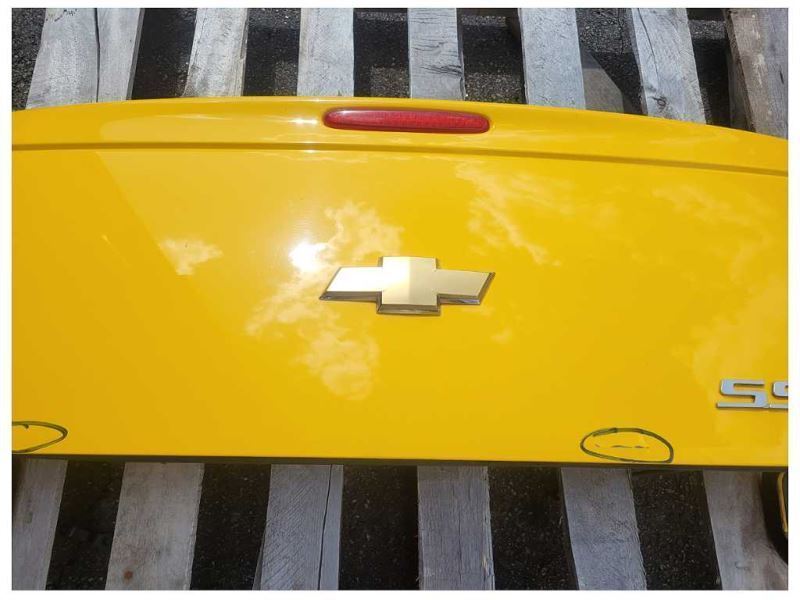 2003-2006 Chevrolet SSR Pickup Truck Trunk Rear Tailgate Paint Yellow 2426 - The Parts Farm