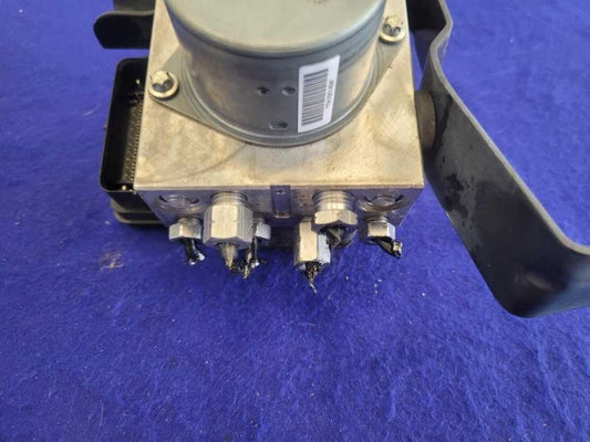 2011-2014 Ford Mustang GT 5.0L ABS Anti-Lock Brake Pump A/T System 2396