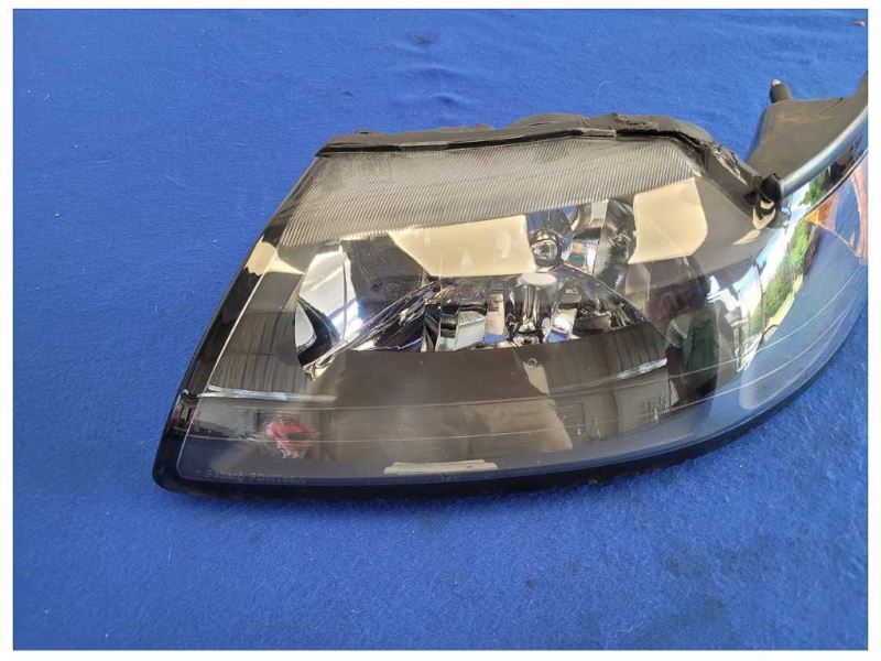 1999-2004 Ford Mustang Cobra SVT DOHC 4.6L Driver Front Headlight Lamp 2573 - The Parts Farm