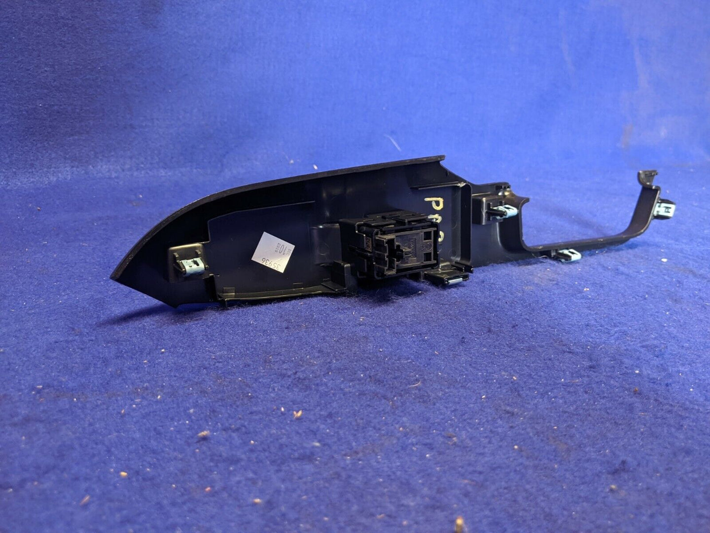 2018-2023 Ford Mustang GT S550 Coupe Passenger Right Door Panel Switch Rest Lock - The Parts Farm