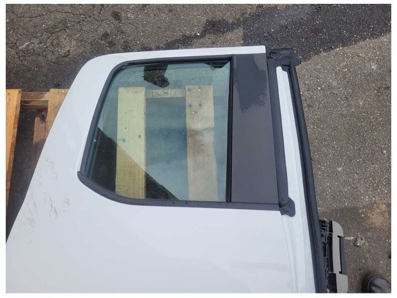 2021 Ford F450 4x4 Pickup Truck Extended Cab Passenger Rear Door Paint Z1 2394 - The Parts Farm