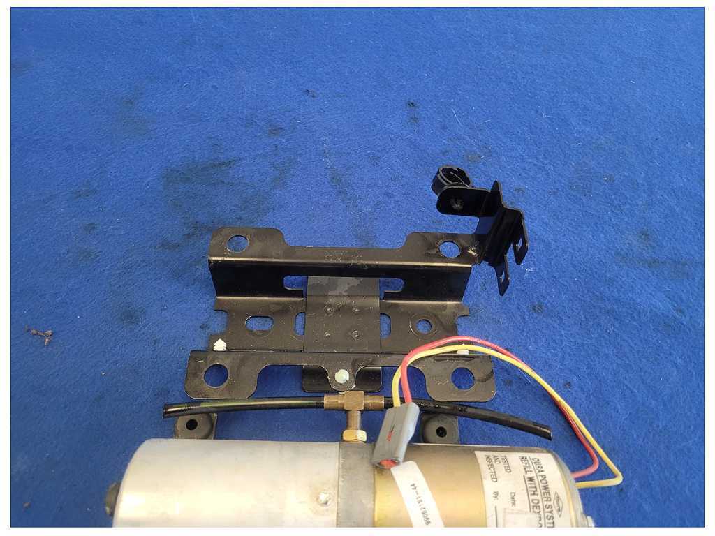 1999-2004 Ford Mustang GT Convertible Top Motor Hydraulic Pump Mount 2561 - The Parts Farm