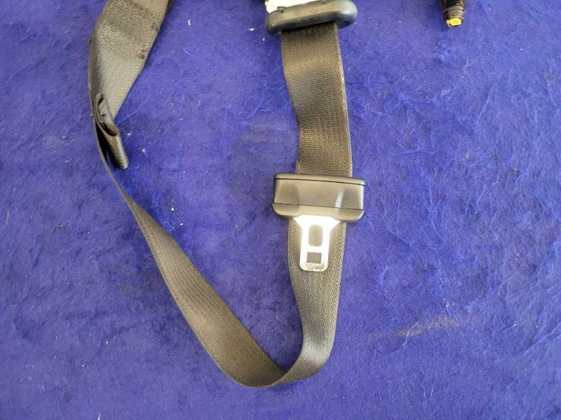 2015-2017 Ford Mustang GT S550 Passenger Front Coupe Seat Belt Retractor 2407 - The Parts Farm