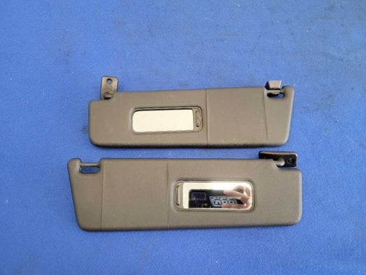 2010-2015 Chevrolet Camaro SS Pair Sun Visors Coupe No Sunroof 2462
