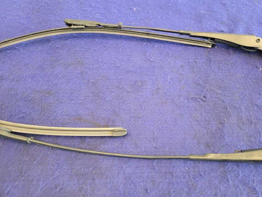 2015-2020 BMW M4 F82 F83 Windshield Wiper Blade Arm Rain