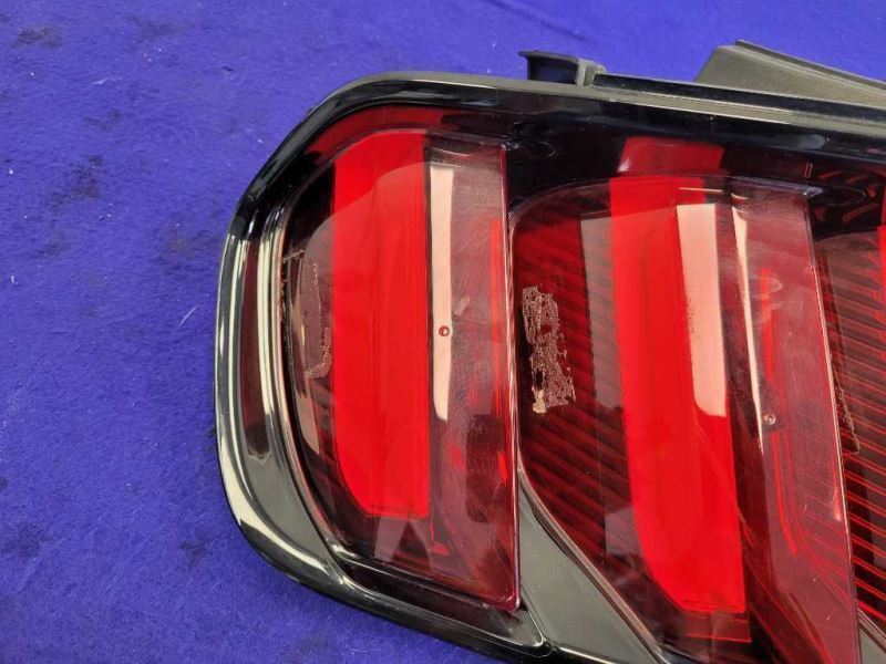 2015-2017 Ford Mustang GT S550 Driver Left LH Taillight Lamp Brake Cracked Top - The Parts Farm