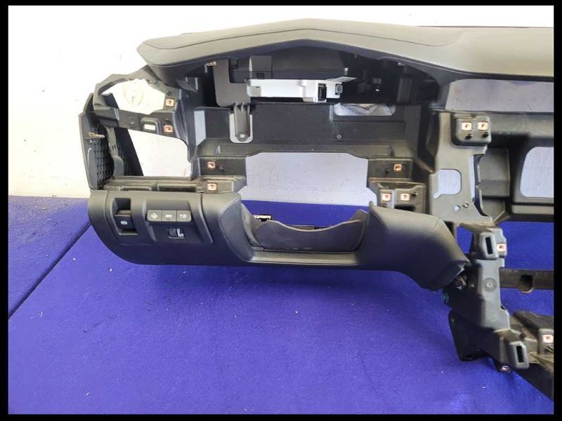 2016-2018 Cadillac CTS V 6.2 LT4 Sedan Dashboard Panel Vent Trim Front Molding - The Parts Farm