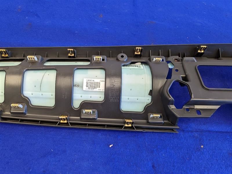 2016-2019 Chevrolet Camaro SS 6.2L Dash Panel Head-up Display Opt UV6 - The Parts Farm