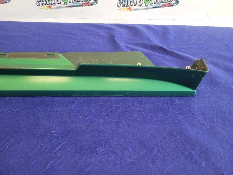 1999-2004 Ford Mustang GT 4.6L Driver Lower Rocker Panel Molding Paint SW 2312 - The Parts Farm