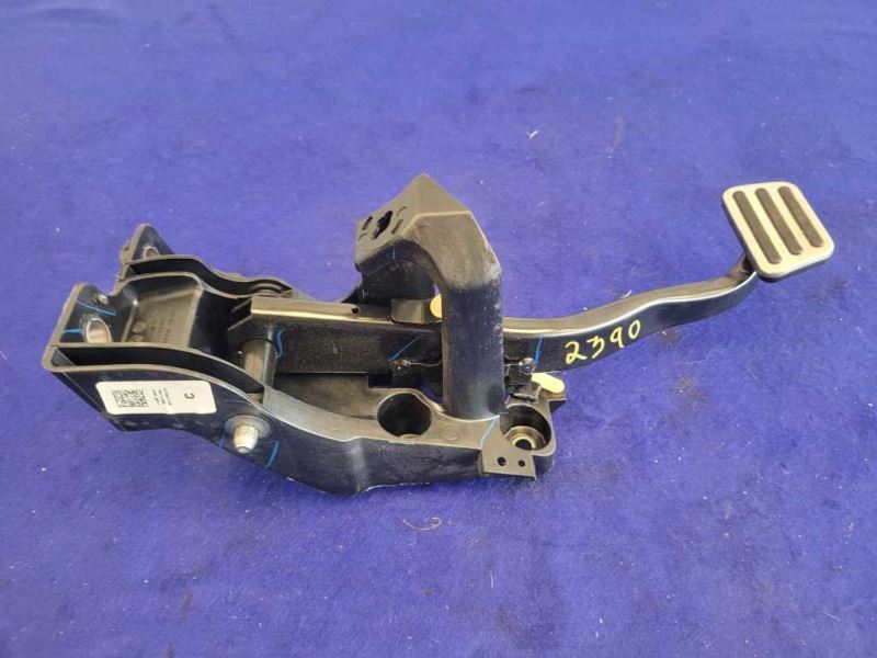 2015-2017 Ford Mustang GT S550 Brake Pedal Box Cage Automatic Transmission 2390 - The Parts Farm