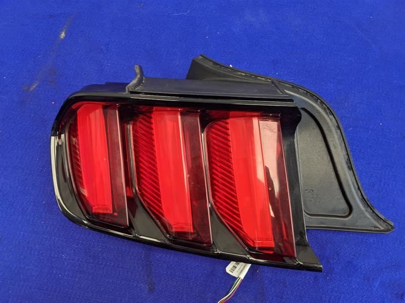 2015-2017 Ford Mustang GT S550 Driver Left LH Taillight Lamp Brake Lens OEM - The Parts Farm